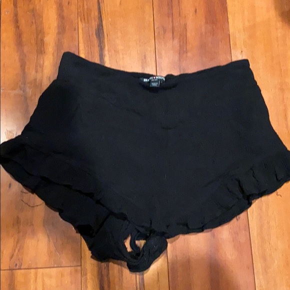 Brandy Melville Pants - Brandy Melville shorts!